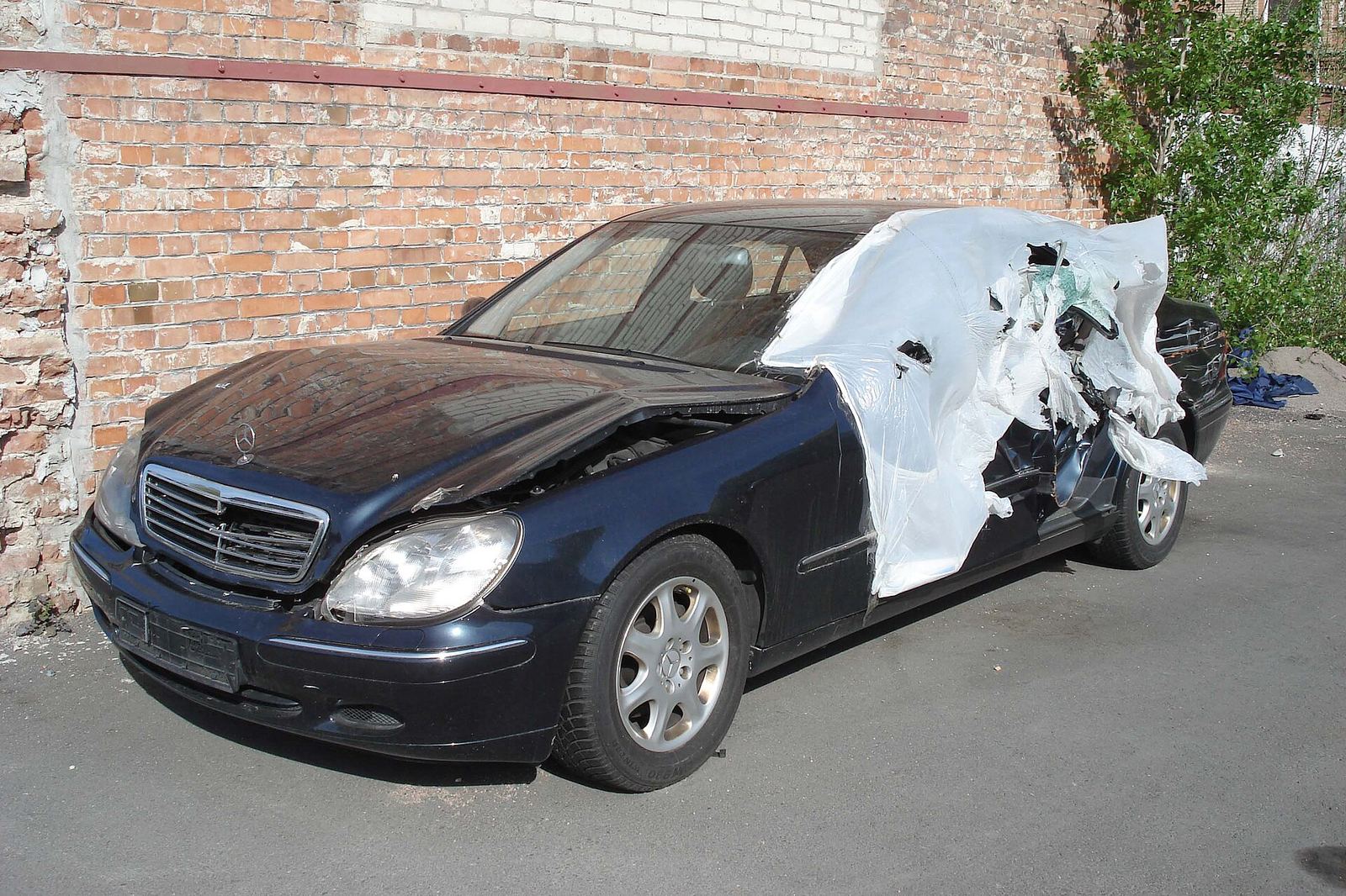 Executive vehicle for corporate and family travel